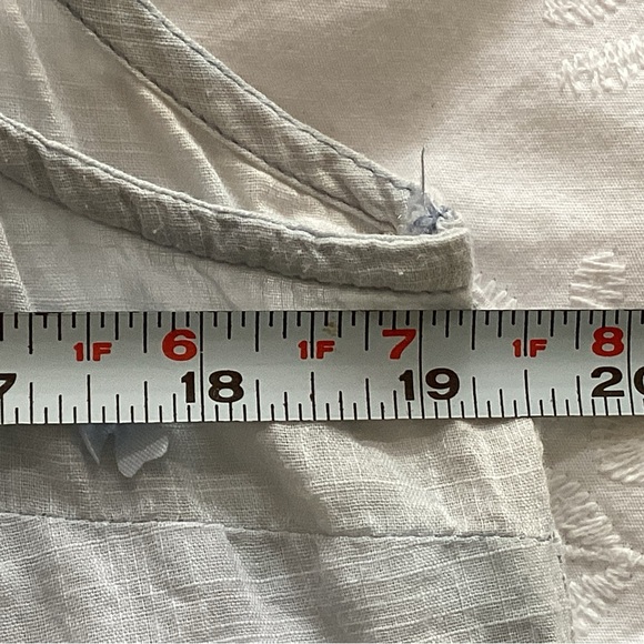 Atmosphere summer sleevelesss top. B2 - Picture 5 of 6